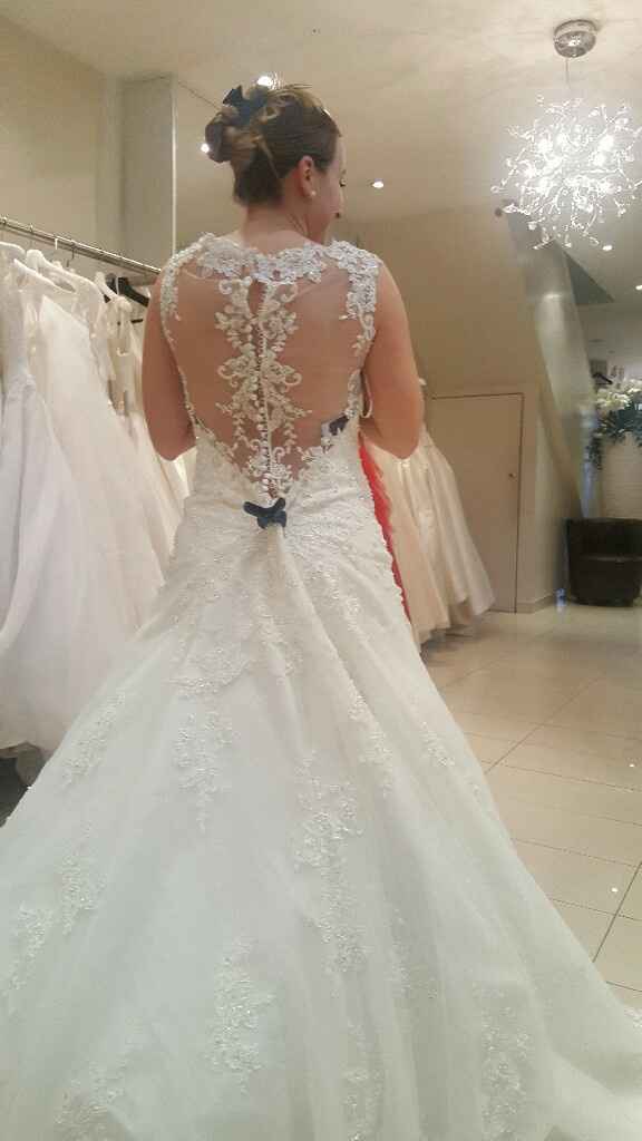 J'ai enfin ma robe ... - 1
