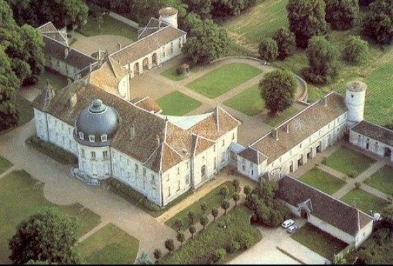 Vue d'ensemble du château