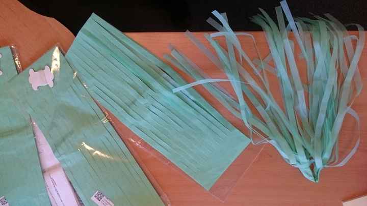 Pompon en papier de soie prédécoupé