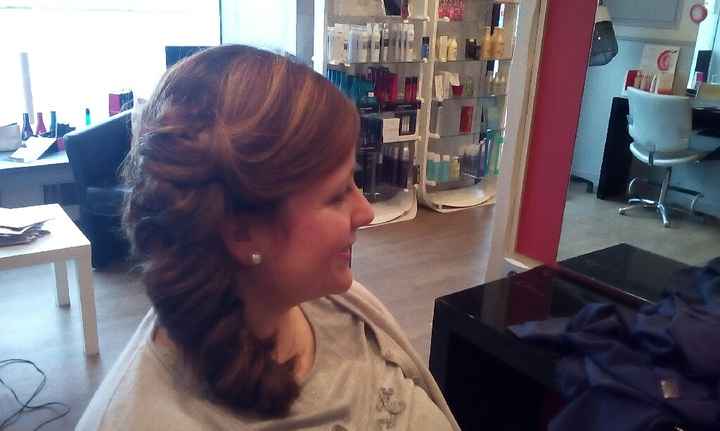 Essai coiffure ce matin chignon flou - 2