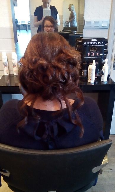 Essai coiffure ce matin chignon flou - 2