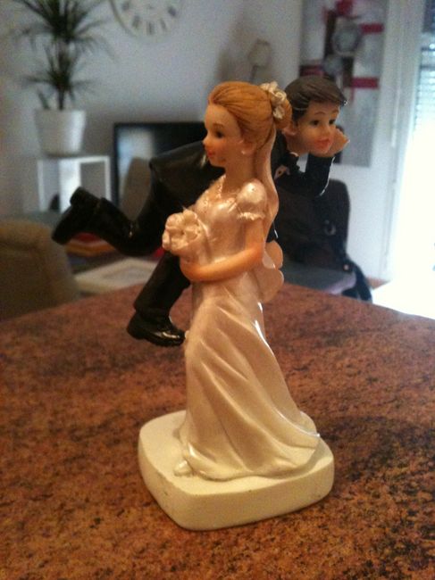 Mariés pièce montée