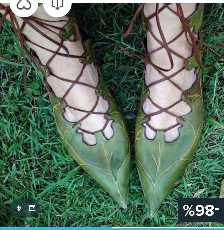 chaussures plates en formes de feuilles