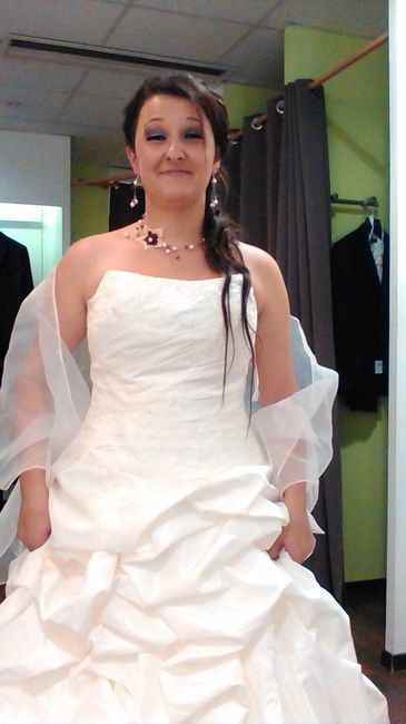 Coiffure devant robe