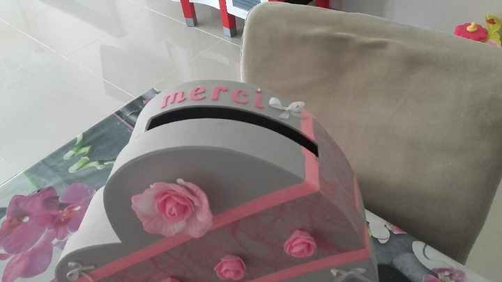 Urne et livre d ' or - 2