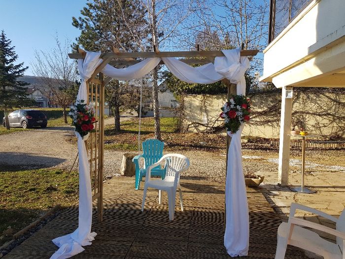 Tissu drapé blanc arche 3
