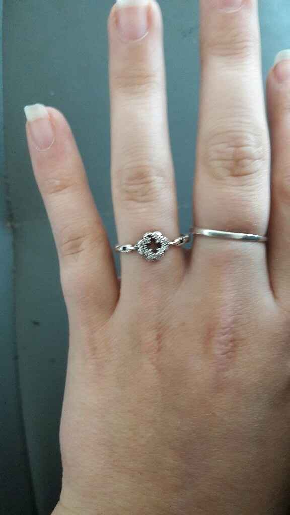 Avez-vous publié une photo de votre bague de fiançailles ? - 1