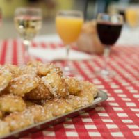 Table rétro - vin d'honneur