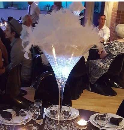Plume dans vase martini - 1