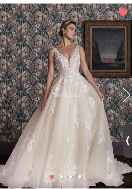 Choisis la robe de tes rêves sur notre catalogue 👰 24