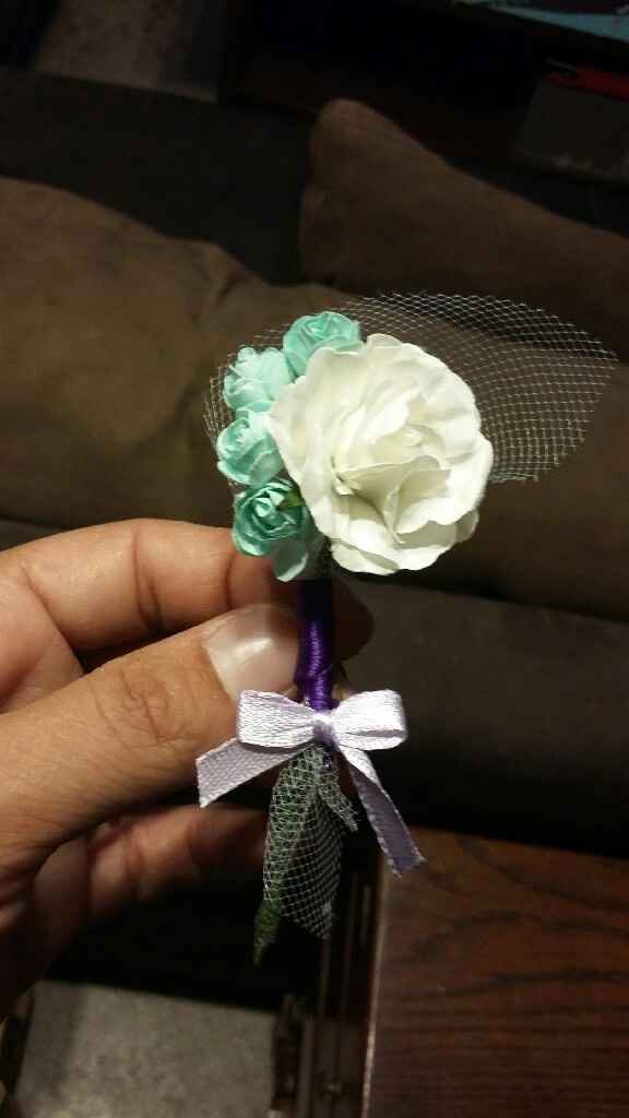 Doute boutonniere - 1