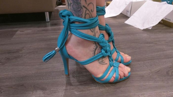 Avis à celles qui recherchent des chaussures turquoises - 3