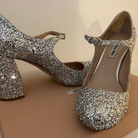 Help montrez moi vos chaussures ! - 1