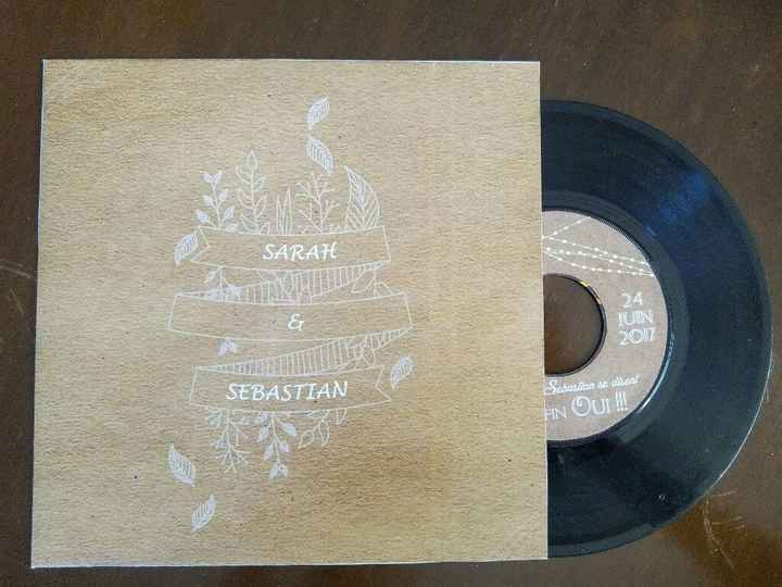 Faire-parts rétro avec des vinyles - 2