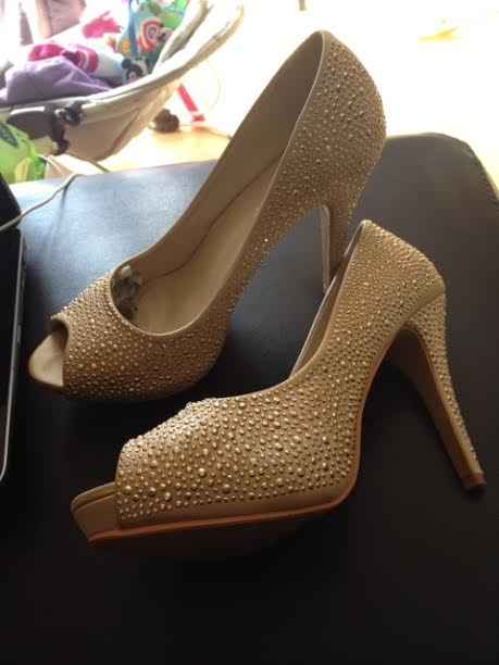 chaussure de couleur