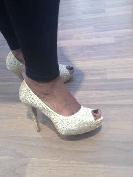 chaussure dore