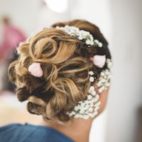 Extensions au fil ou clips pour un joli chignon - 1
