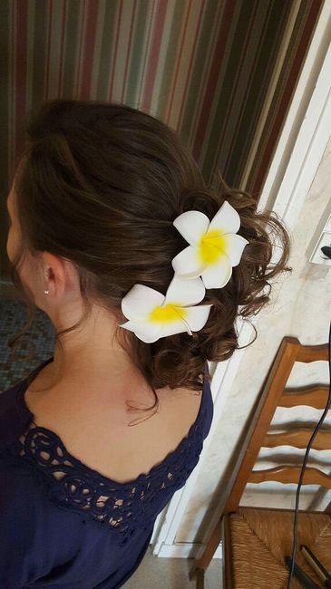 2 eme essai de la coiffure ce coup si c'est la bonne je change plus lol - 1