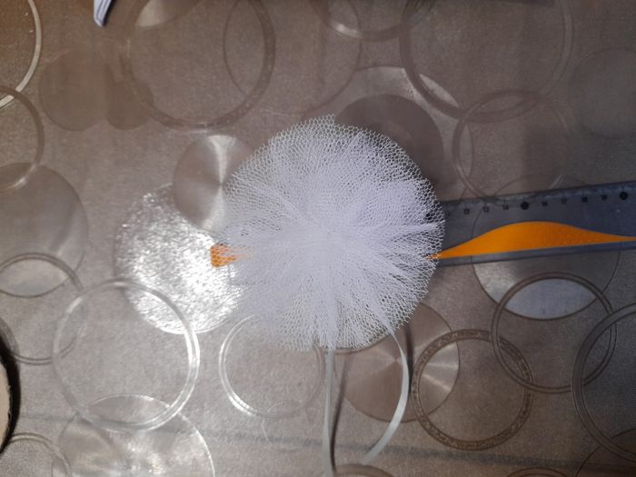 Pompons tulle voiture 7