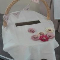 Décoration livre d'or et urne. - 2