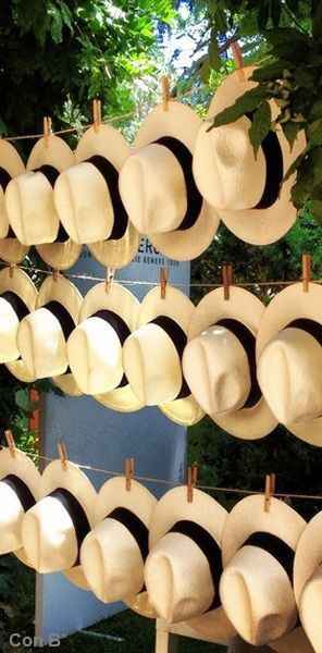 chapeaux pour invités