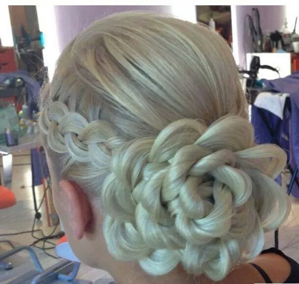 Coiffure Magnifique!!!!!