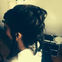 Robe bustier: chignon ou cheveux longs lâchés?? - 1