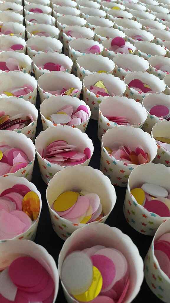 Confettis dans petits contenants prêts ! - 3