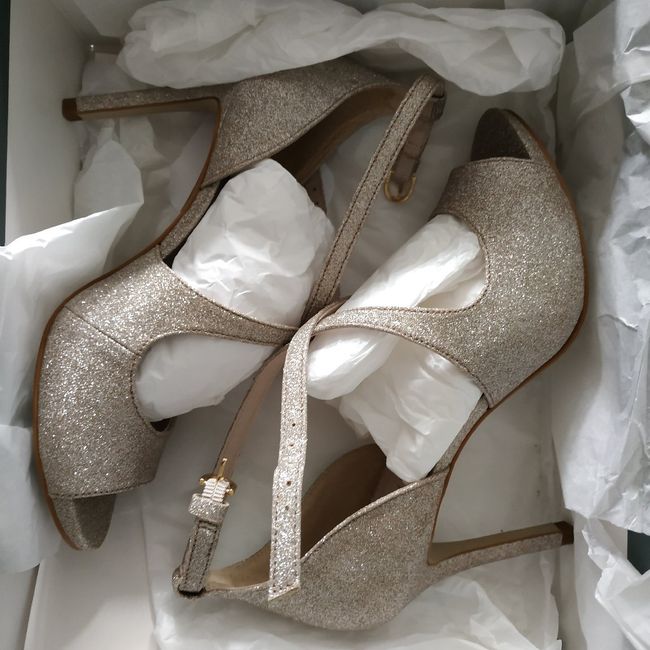 Chaussures de la cérémonie civile