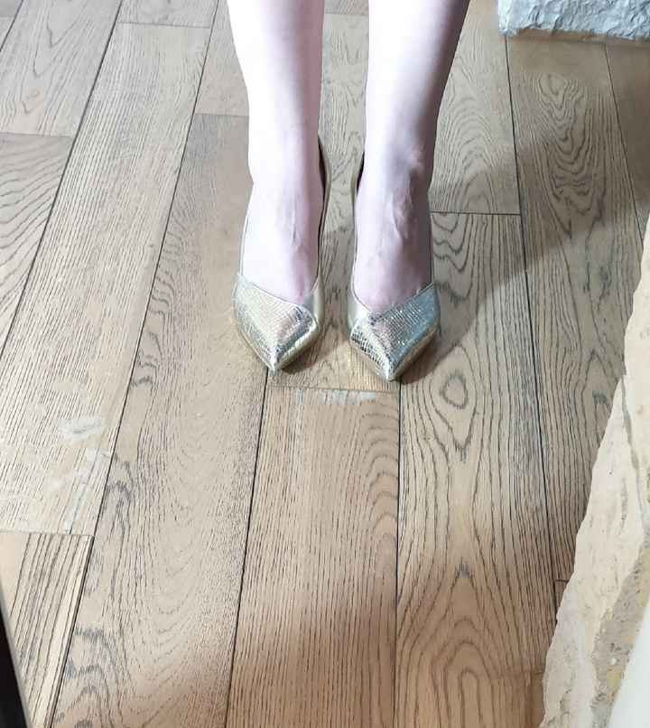 Chaussure blanche ou couleur ? - 2