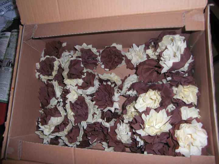 Fleurs en papier crépon