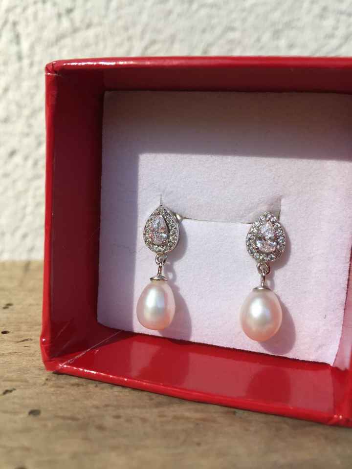 Boucles d'oreilles trouvée ! - 1