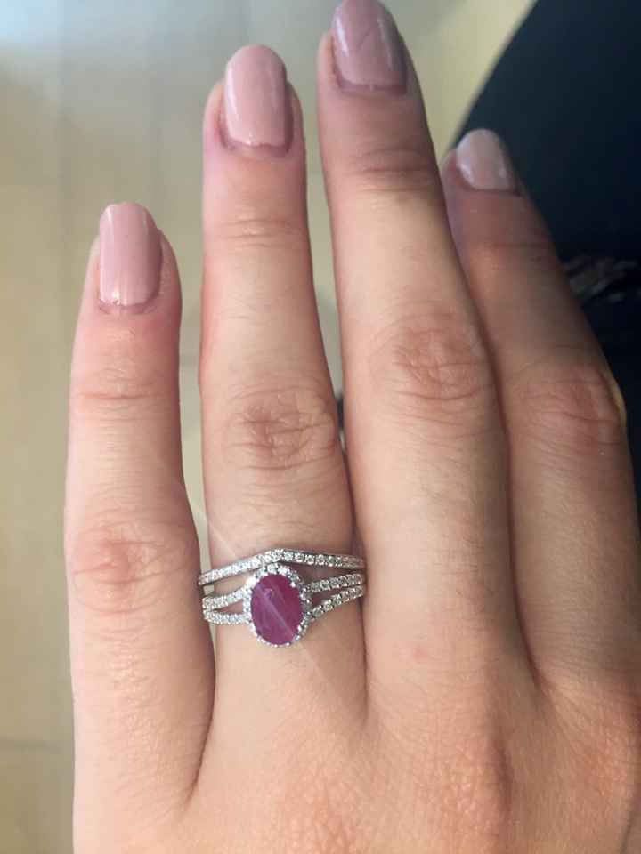 Quelle pierre avez-vous sur votre bague de fiançailles ? - 1