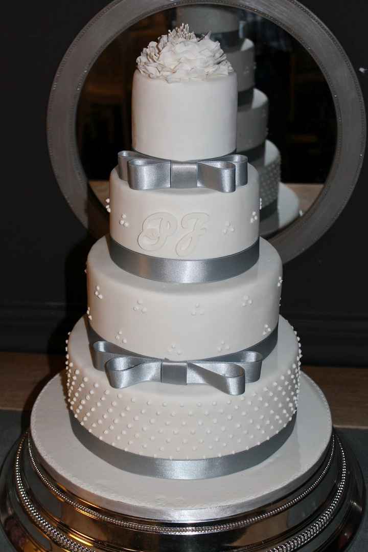 Wedding cake blanc et gris