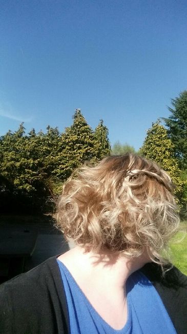 Second essai coiffure : je n'aime toujours pas. - 1