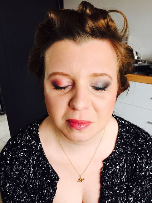 make up gris/ rose