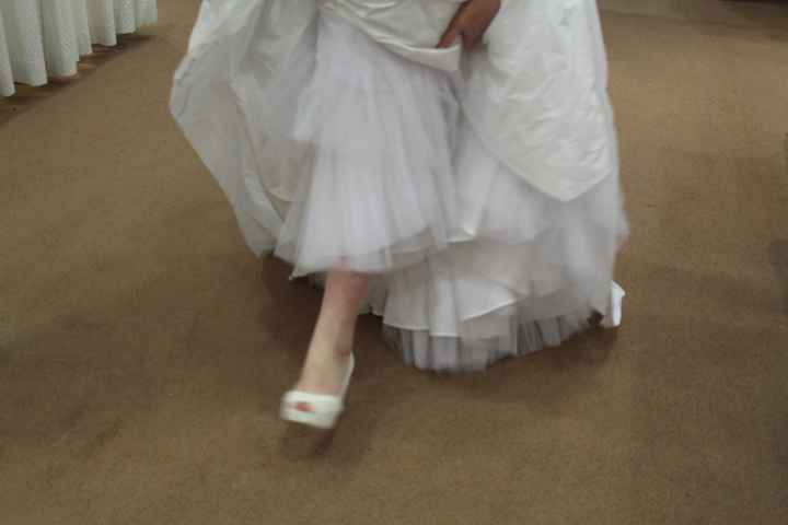 aux pieds 