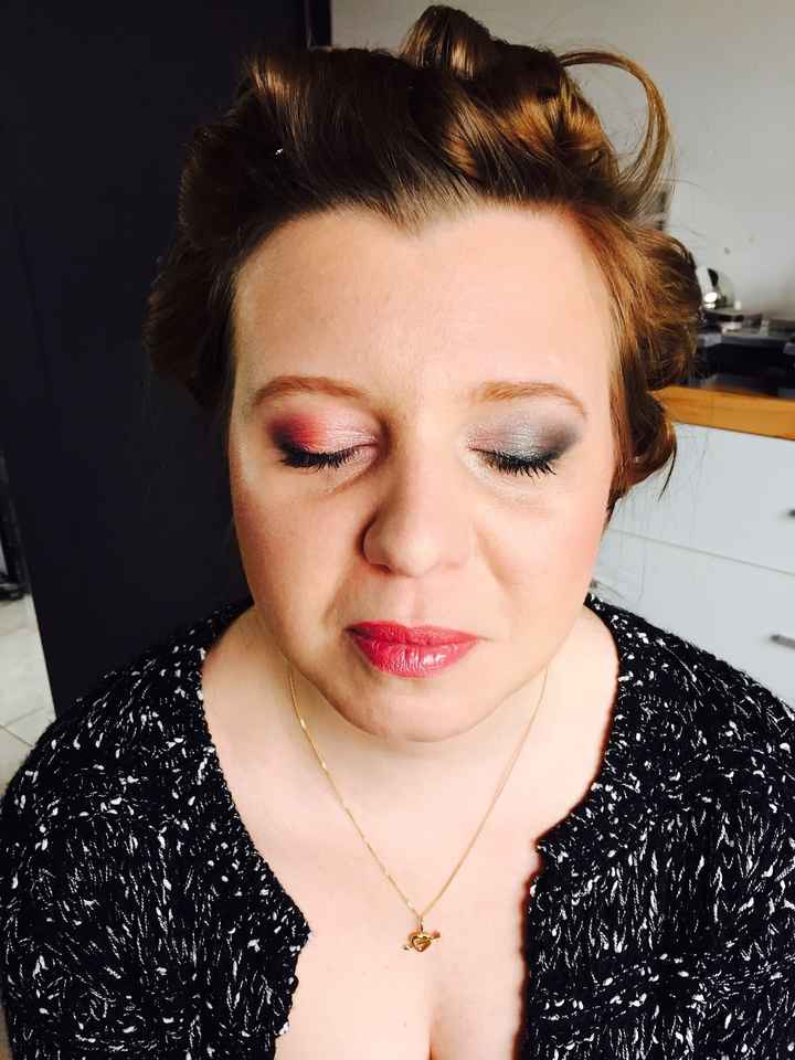 make up gris/ rose