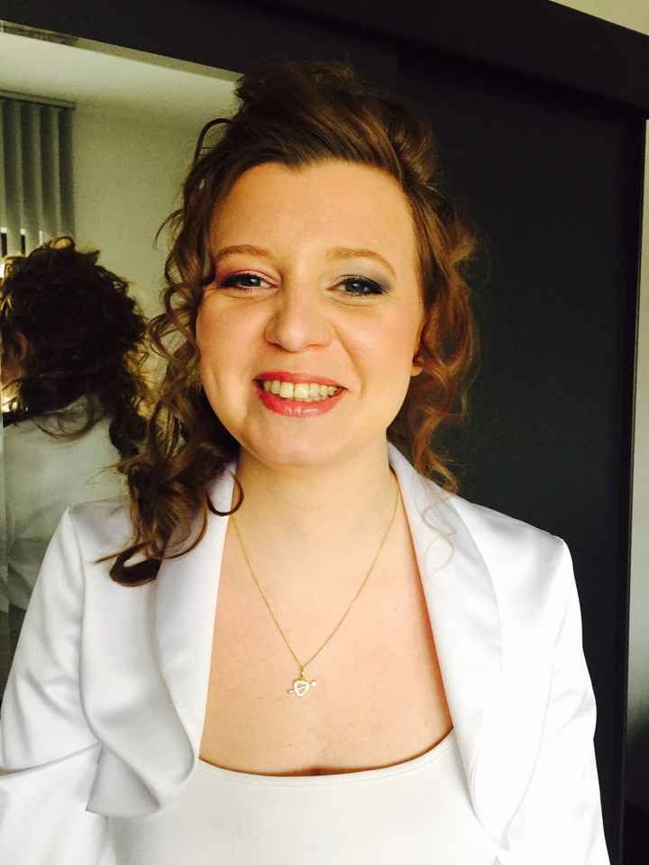 avec la coiffure