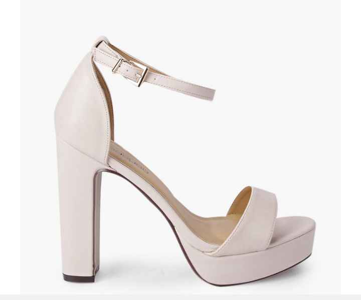 Montrez-nous vos chaussures 👠 24