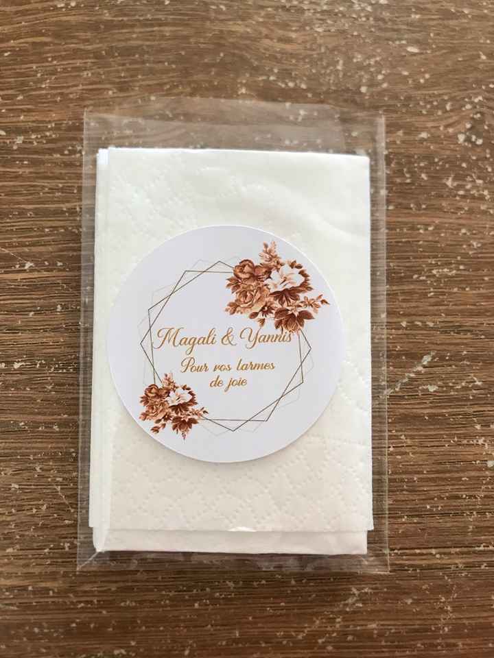 Mouchoirs invités - 2