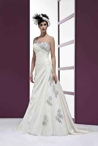 Mon portrait chinois de mariage - La robe de mariée - 1