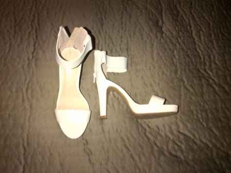 voici mes chaussures pour la journée