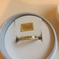 Manège à bijoux: cette bague - 1