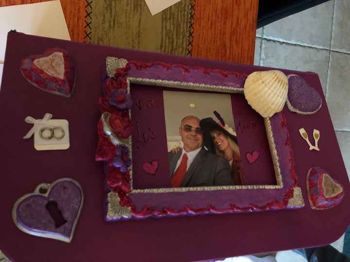 Boîte cadeaux et livre d or - 1