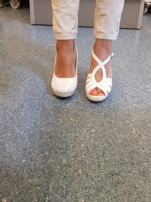 Quand tu essaie des chaussures (mais que tu n'as pas de robe) - 5
