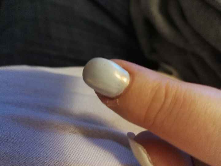 Déçu essaie manucure horrible.... - 1