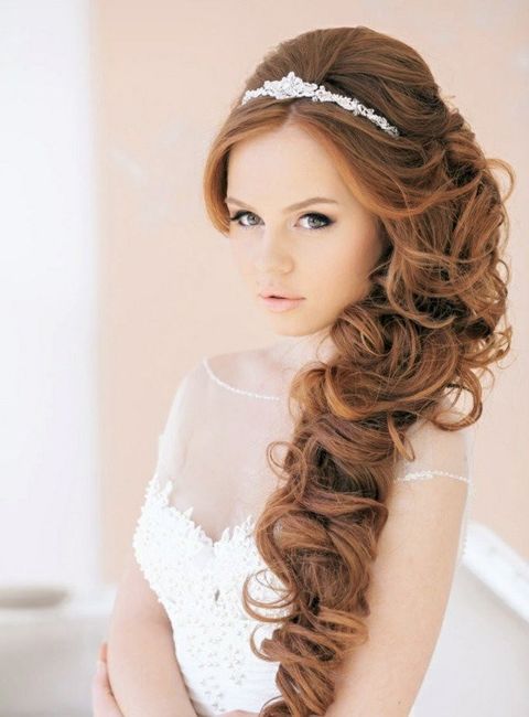 Quelle coiffure avec un dos en dentelle 10