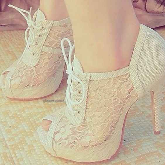 Chaussure dentelle 3