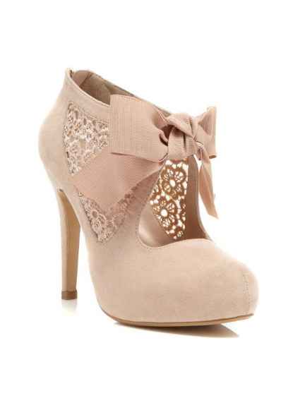 Chaussure dentelle 7